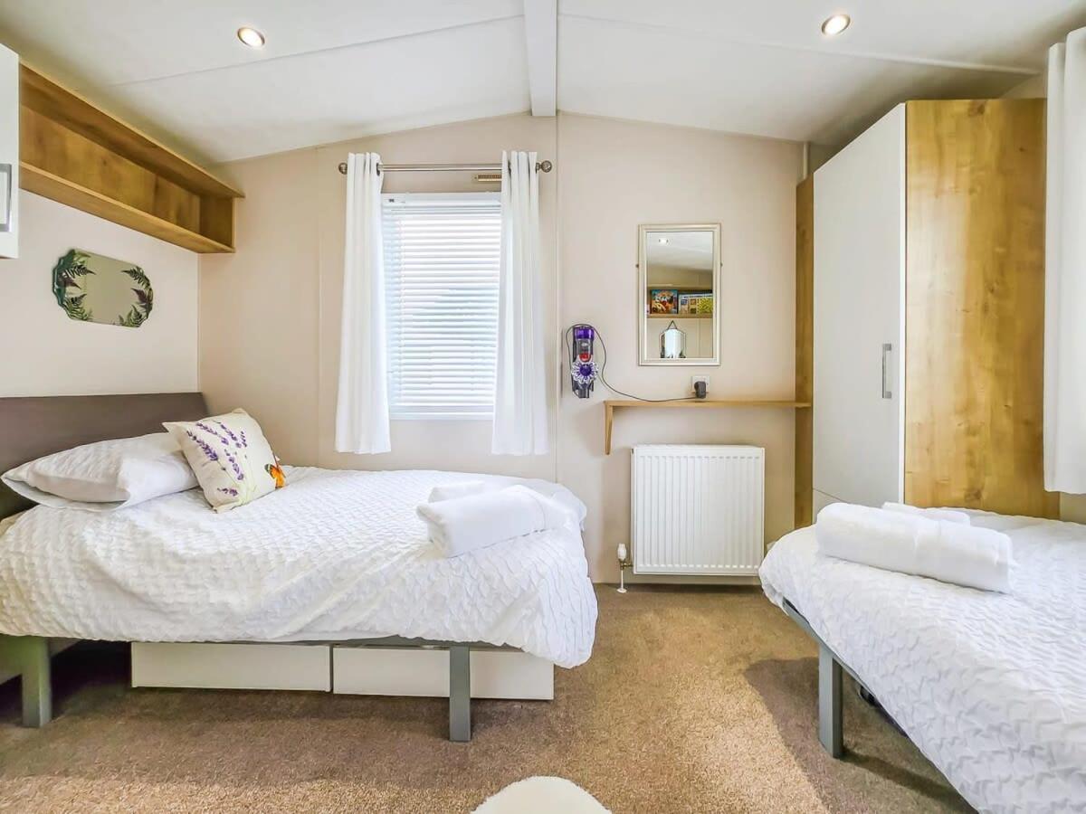 Escape To Paradise At Pevensey Bay Holiday Park 13 Woodland Walk别墅 外观 照片